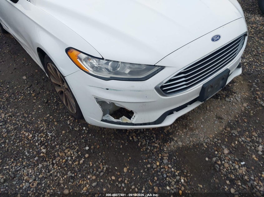 2019 FORD FUSION auction photo 6