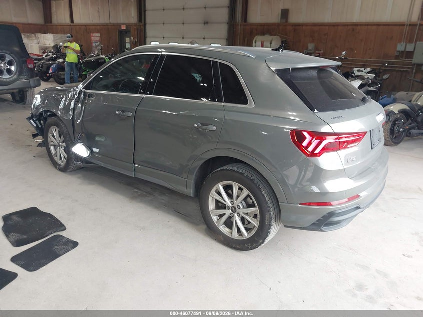 AUDI Q3 - zdjęcie 3