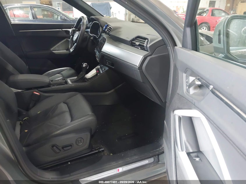AUDI Q3 - zdjęcie 5