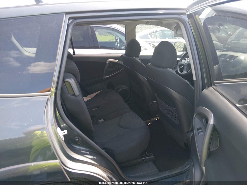 2006 TOYOTA RAV4 auction photo 8