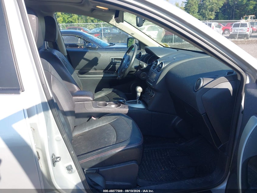 2011 NISSAN ROGUE auction photo 5