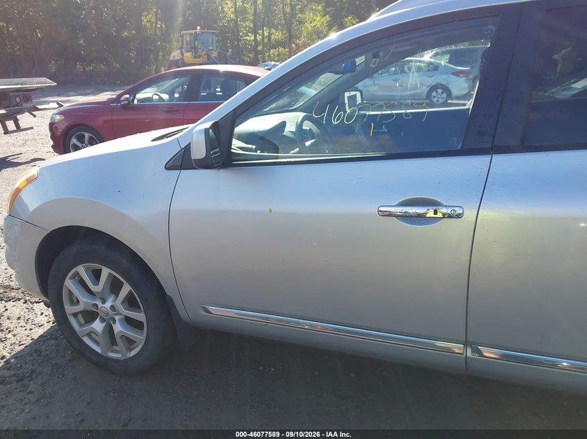 2011 NISSAN ROGUE auction photo 6