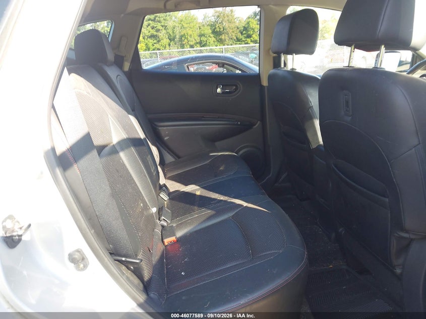 2011 NISSAN ROGUE auction photo 8