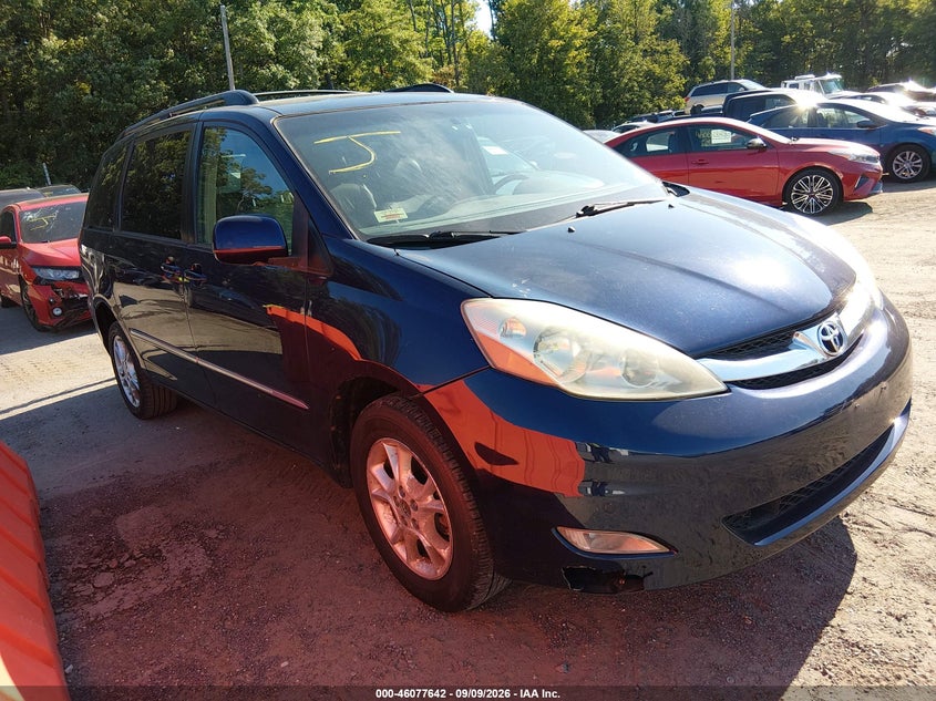 2006 TOYOTA SIENNA auction photo 1