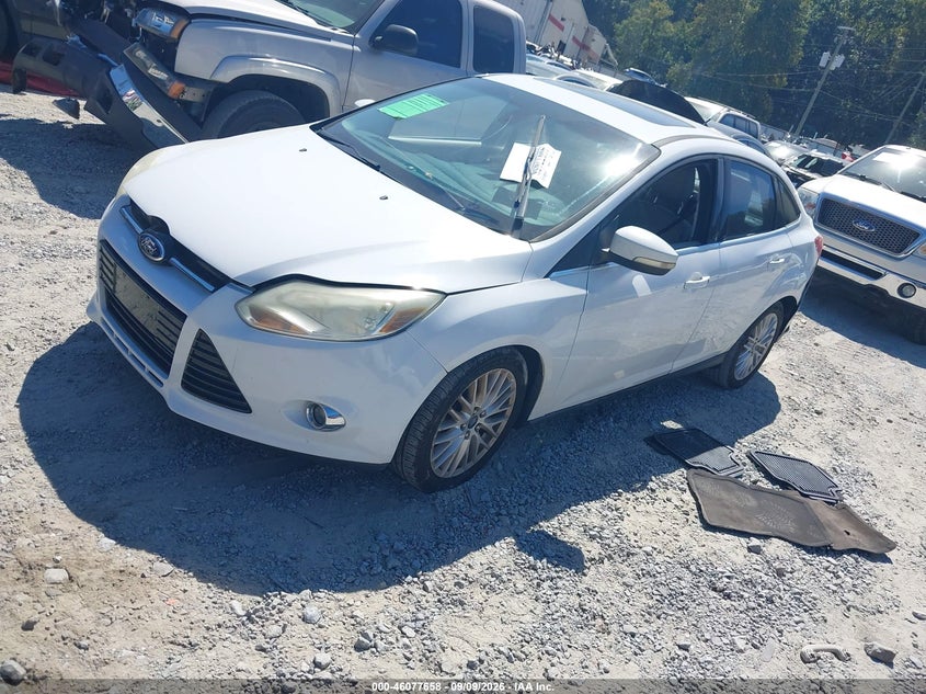 Vin: 1fahp3h27cl339028, lot: 46577205, ford focus sel 20122