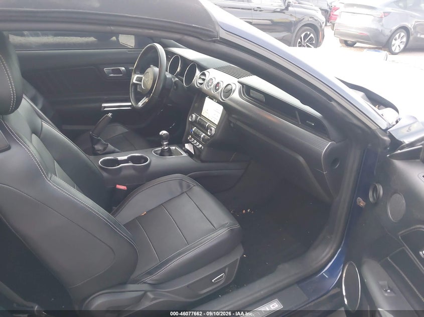 FORD MUSTANG - zdjęcie 5
