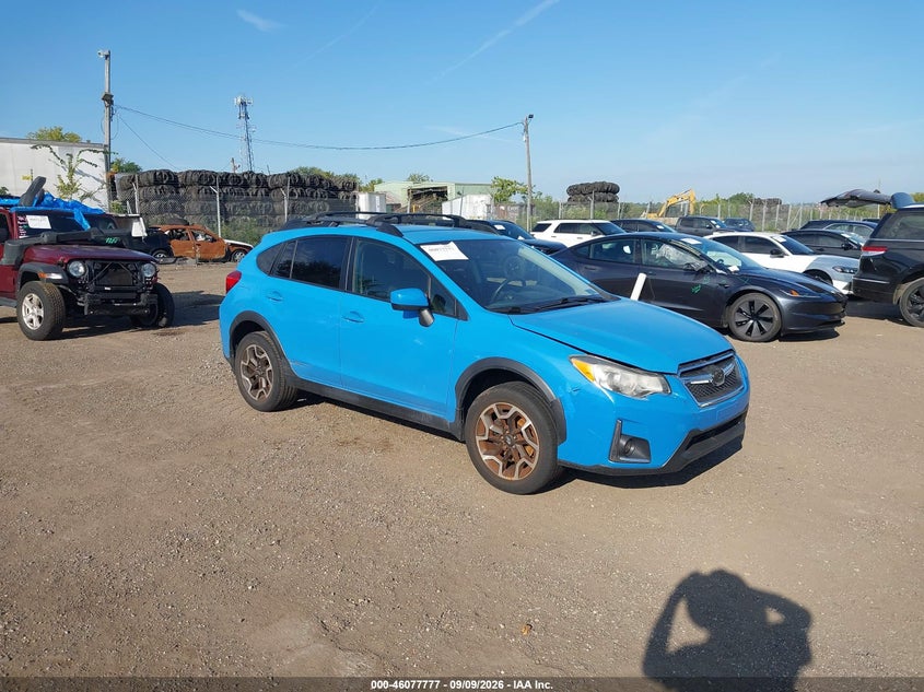 2017 SUBARU CROSSTREK auction photo 1
