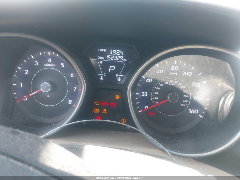 2013 HYUNDAI ELANTRA auction photo 7