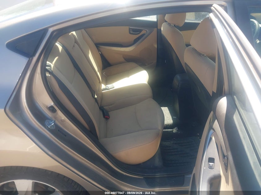 2013 HYUNDAI ELANTRA auction photo 8