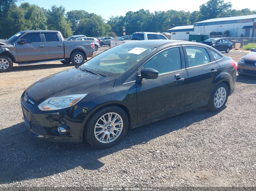 Vin: 1fahp3f24cl374614, lot: 46577400, ford focus se 20122