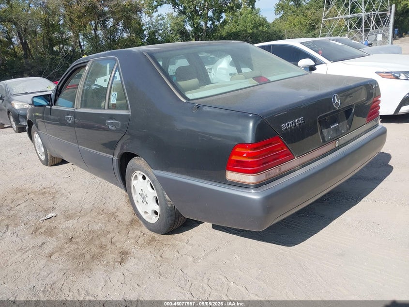 1993 MERCEDES-BENZ 300 auction photo 3
