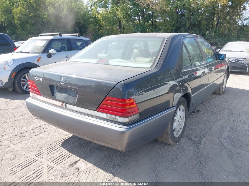 1993 MERCEDES-BENZ 300 auction photo 4
