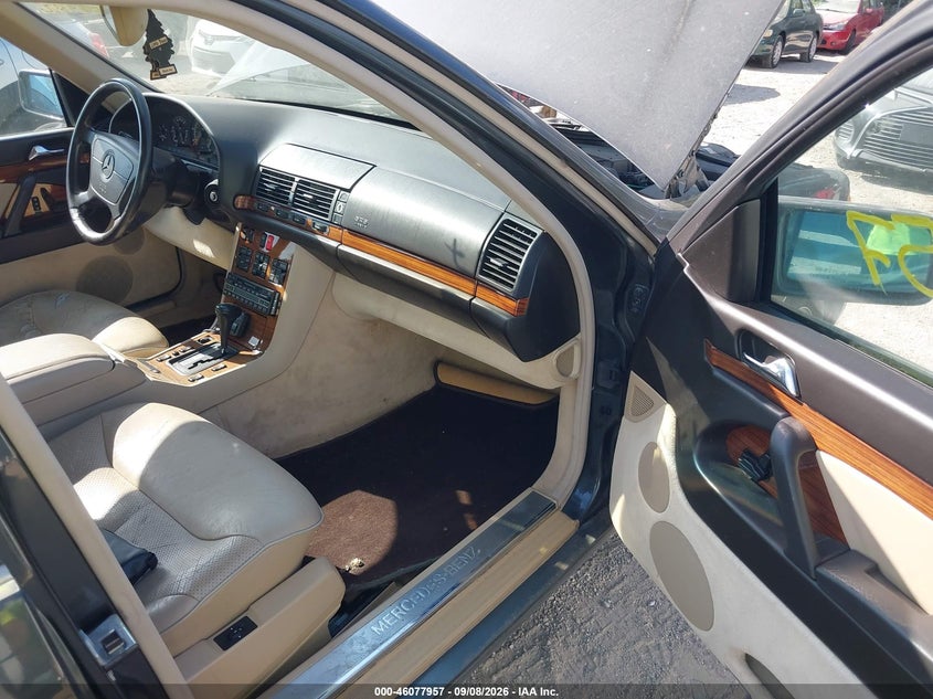 1993 MERCEDES-BENZ 300 auction photo 5