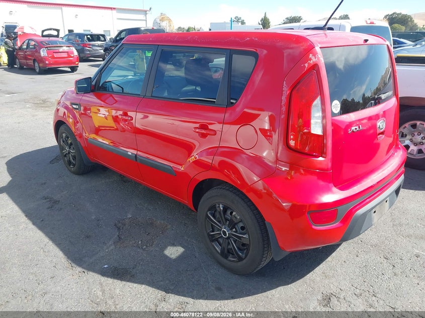 2013 KIA SOUL auction photo 3