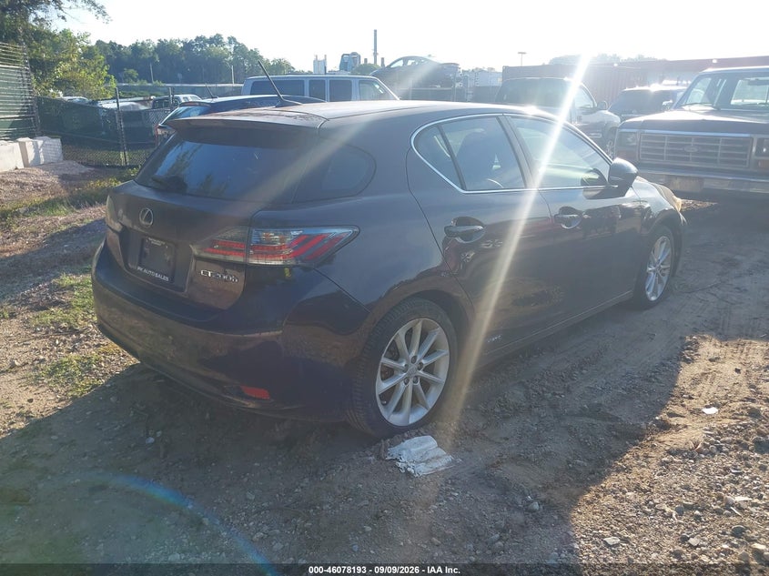 2012 LEXUS CT 200H auction photo 4