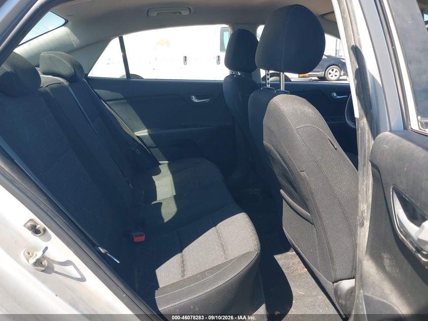 2018 KIA RIO auction photo 8
