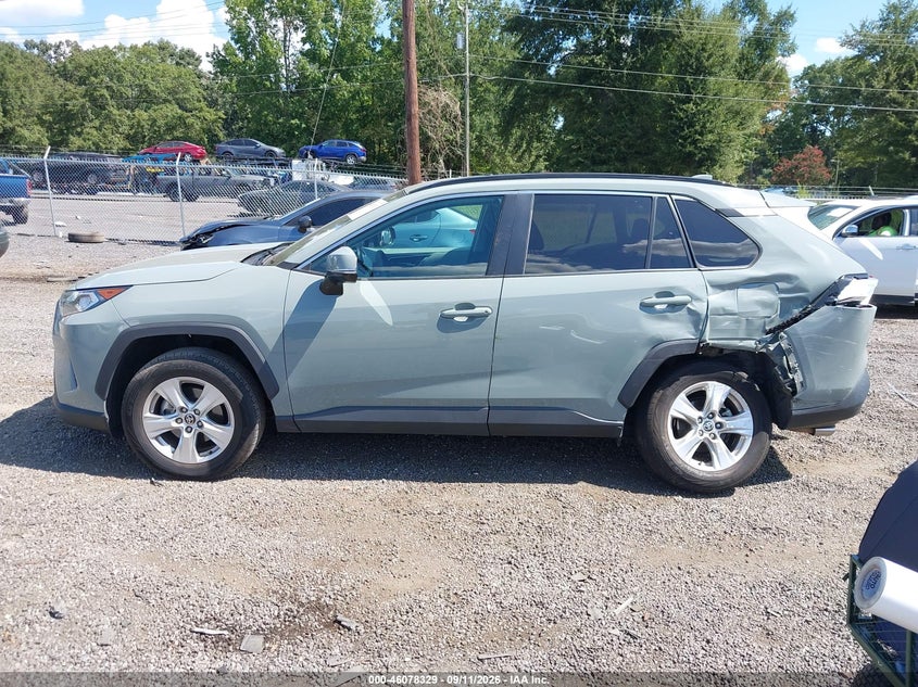TOYOTA RAV4 - zdjęcie 15