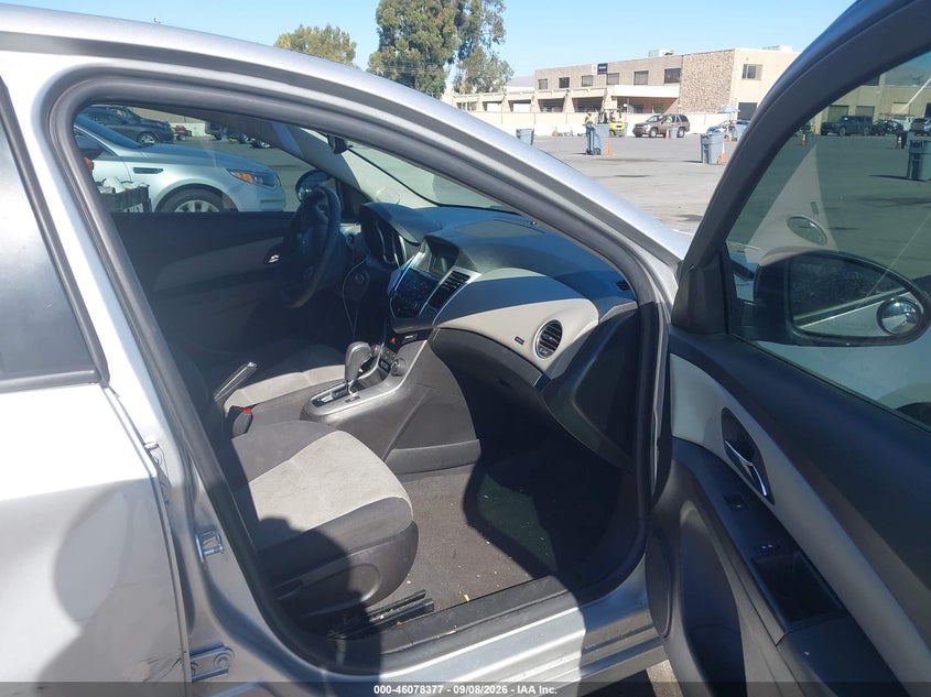 2015 CHEVROLET CRUZE auction photo 5