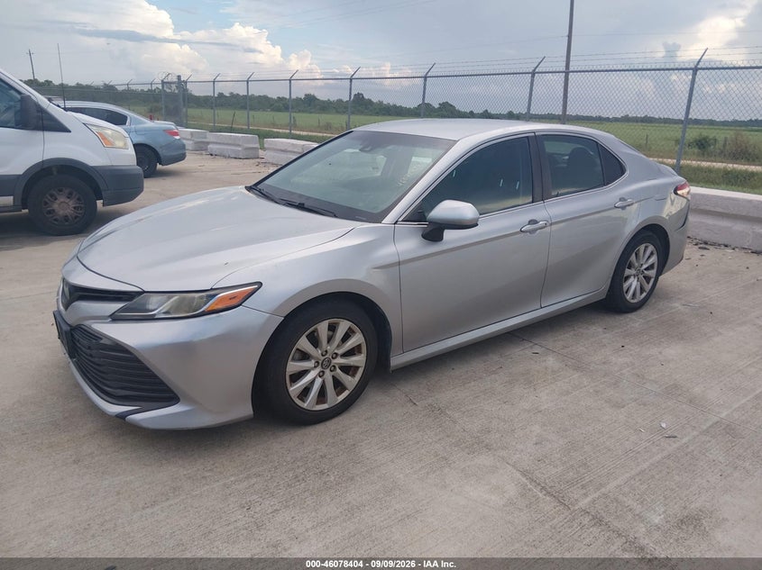 2018 TOYOTA CAMRY auction photo 2