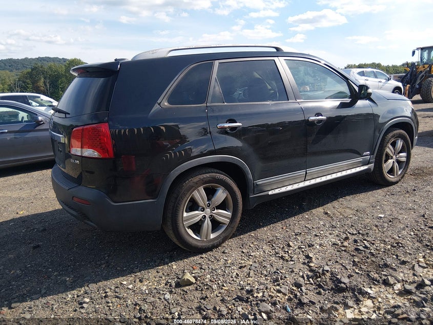 2013 KIA SORENTO auction photo 4
