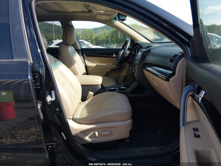 2013 KIA SORENTO auction photo 5