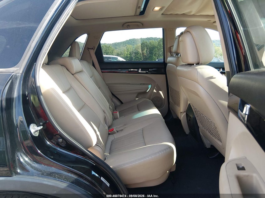 2013 KIA SORENTO auction photo 8