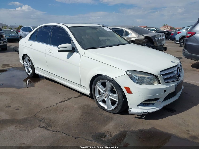 2011 Mercedes-Benz C 300 Sport 4Matic, Правий перед, IAAI, VIN WDDGF8BBXBR182126