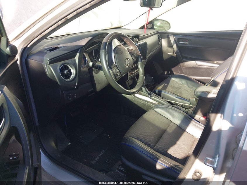 2018 TOYOTA COROLLA auction photo 5