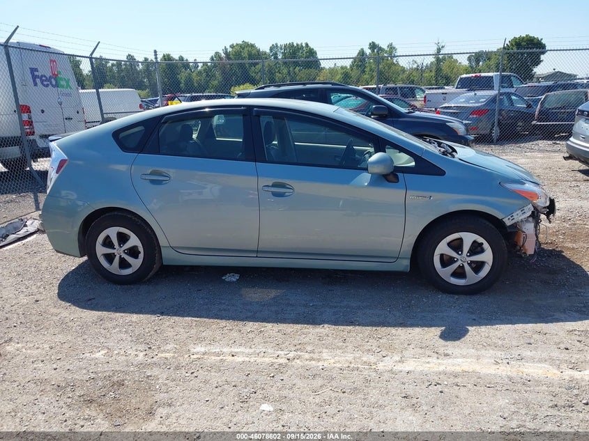 TOYOTA PRIUS - zdjęcie 14