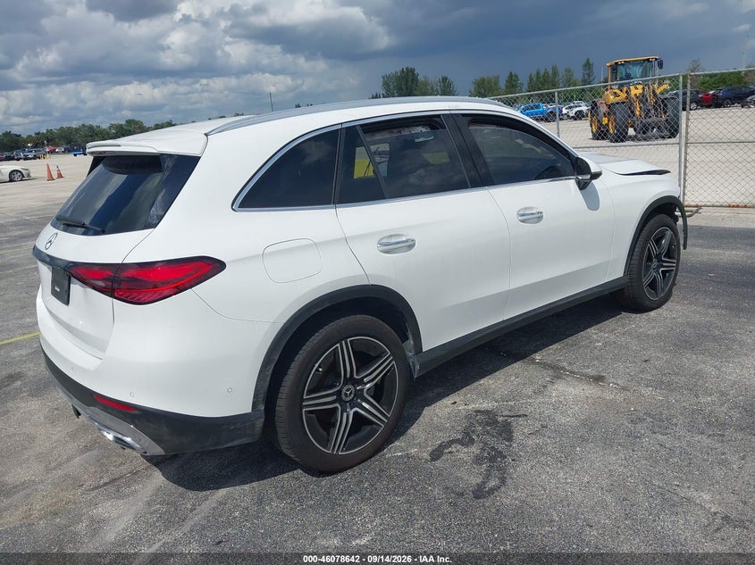 MERCEDES-BENZ GLC 300 - zdjęcie 4