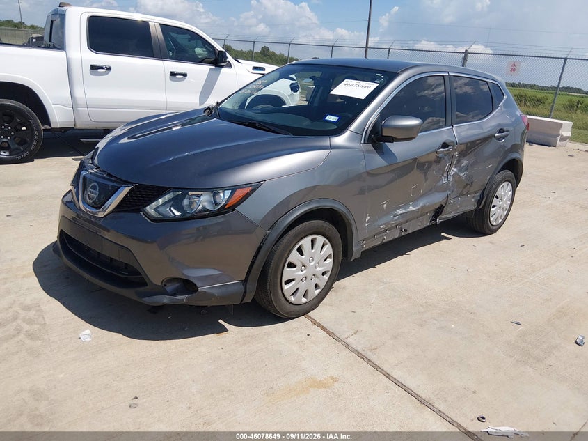 Vin: jn1bj1cp9kw528790, lot: 46578196, nissan rogue sport s 20192