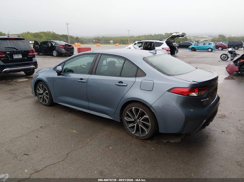 TOYOTA COROLLA - zdjęcie 3
