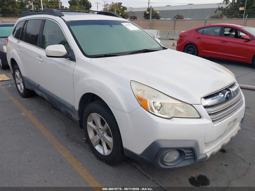 2013 SUBARU OUTBACK auction photo 6