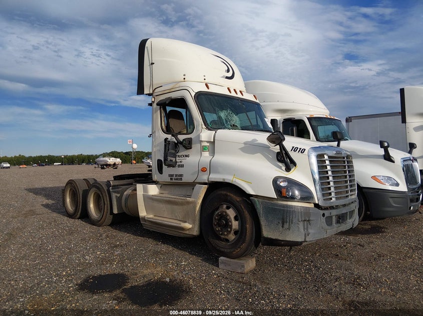 2016 FREIGHTLINER CASCADIA 125