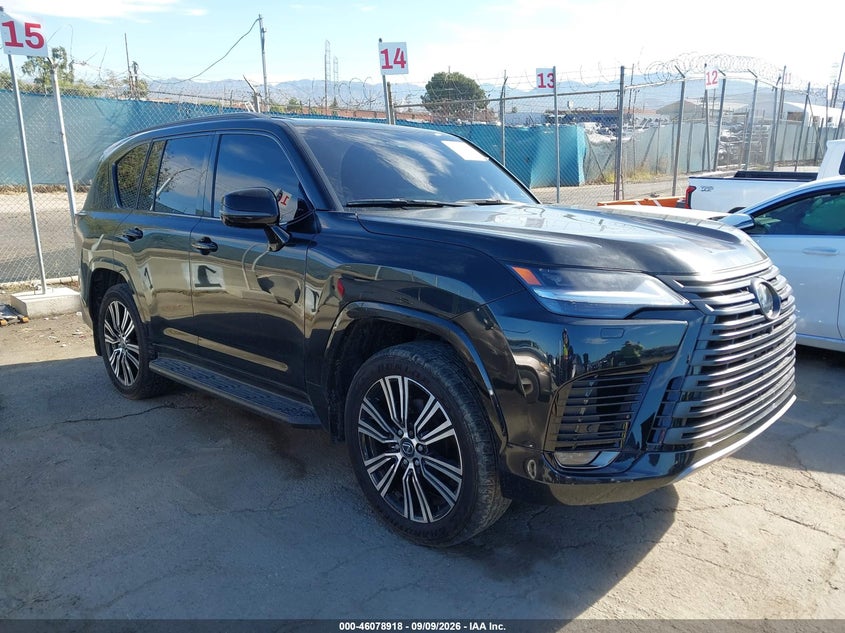 2024 LEXUS LX 600 — zdjęcie z aukcji
