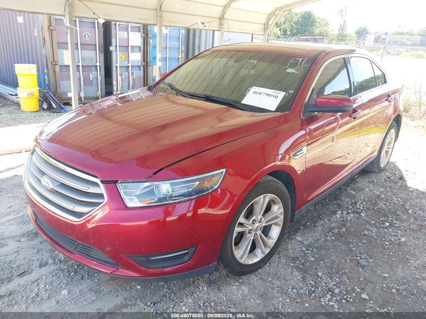 2015 FORD TAURUS auction photo 2