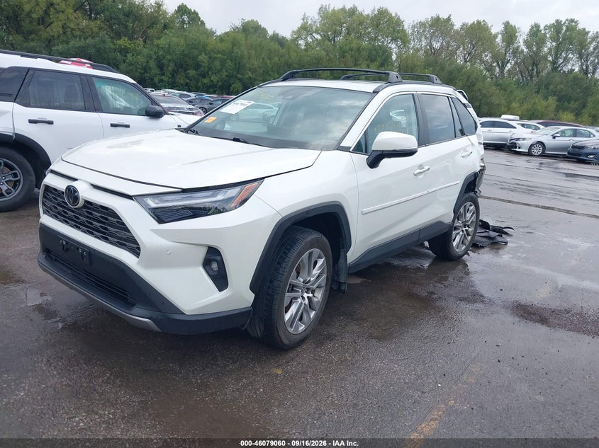 2022 Toyota RAV 4, Rear, IAAI, VIN 2T3N1RFV8NW250082 — photo 2