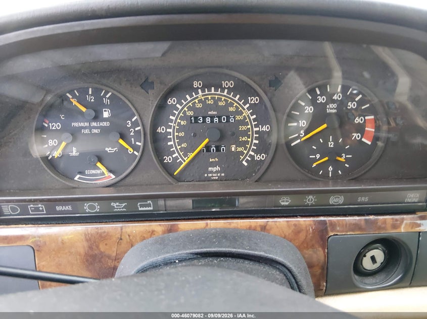 1991 MERCEDES-BENZ 560 auction photo 7
