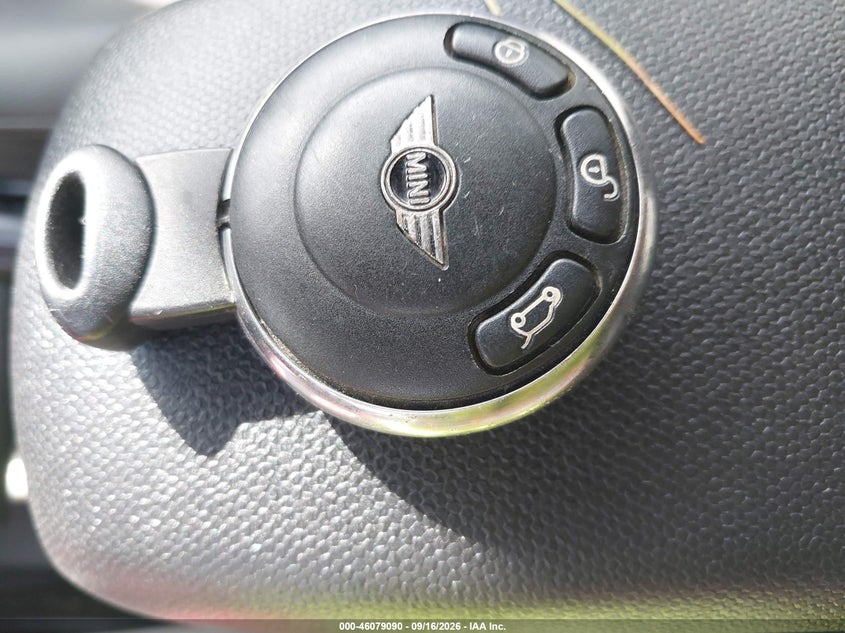 MINI COUNTRYMAN 2014 VIN WMWZB3C53EWR37937