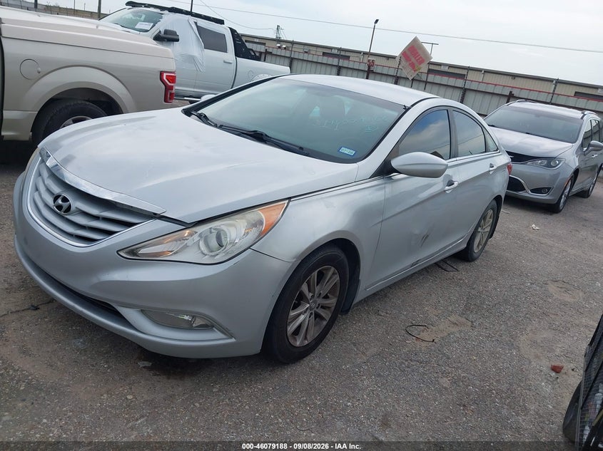 2013 HYUNDAI SONATA auction photo 2