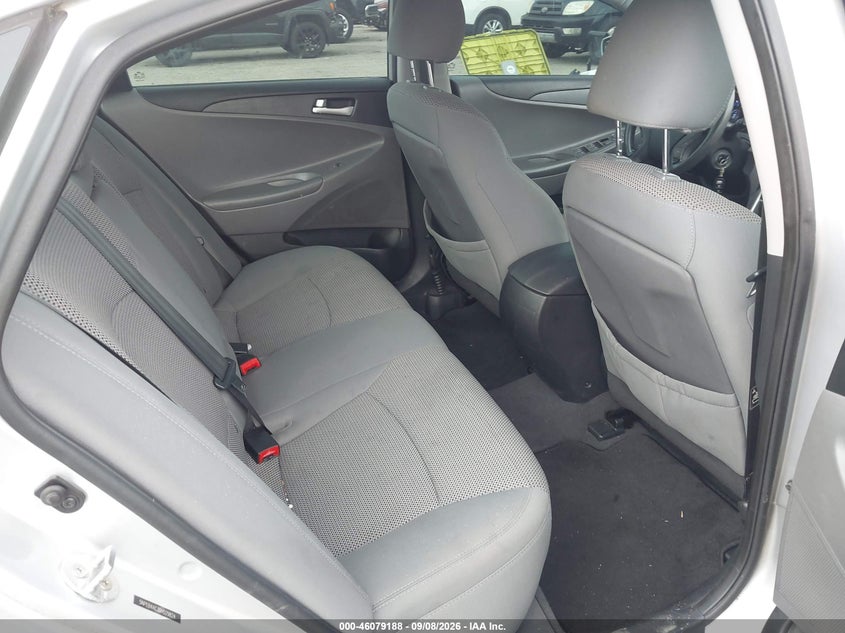 2013 HYUNDAI SONATA auction photo 8