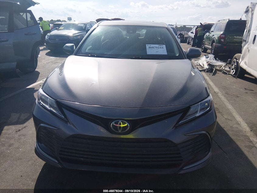 TOYOTA CAMRY - zdjęcie 13