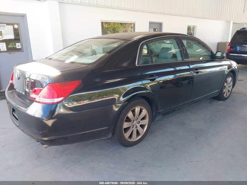2006 TOYOTA AVALON auction photo 4