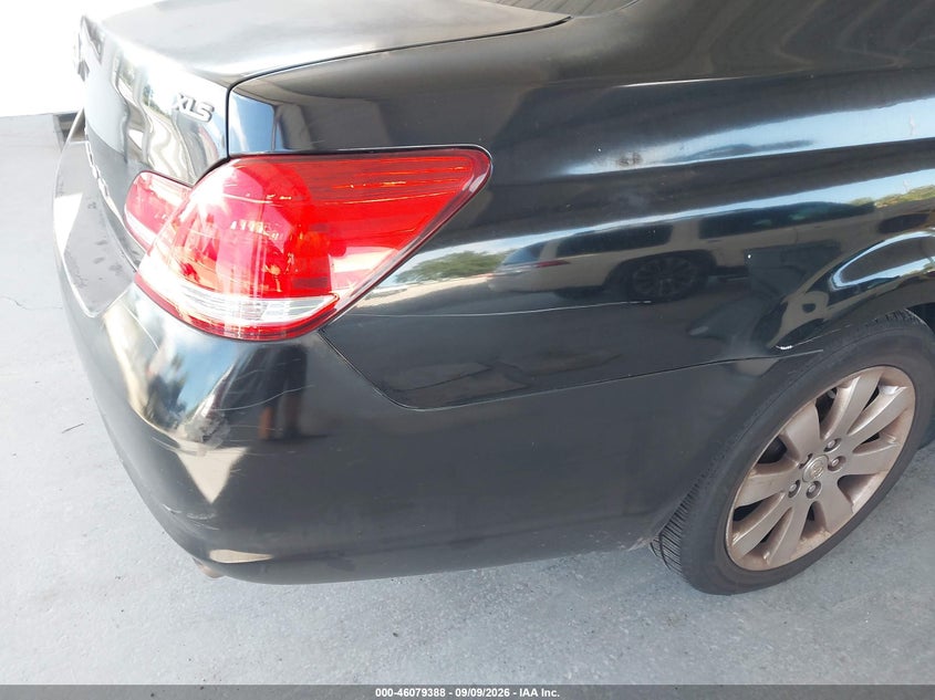 2006 TOYOTA AVALON auction photo 6