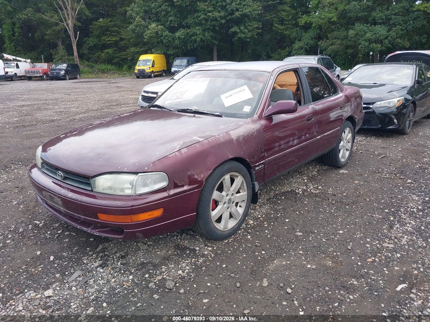 1993 TOYOTA CAMRY auction photo 2