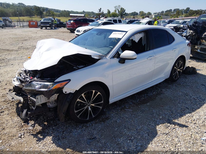 Vin: 4t1b11hk9ju654339, lot: 46578948, toyota camry se 20182