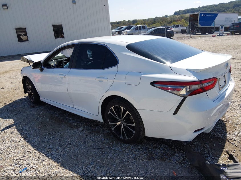 Vin: 4t1b11hk9ju654339, lot: 46578948, toyota camry se 20183