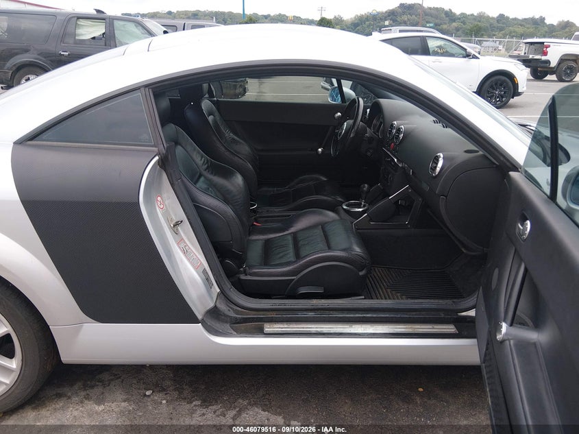 2003 AUDI TT auction photo 5