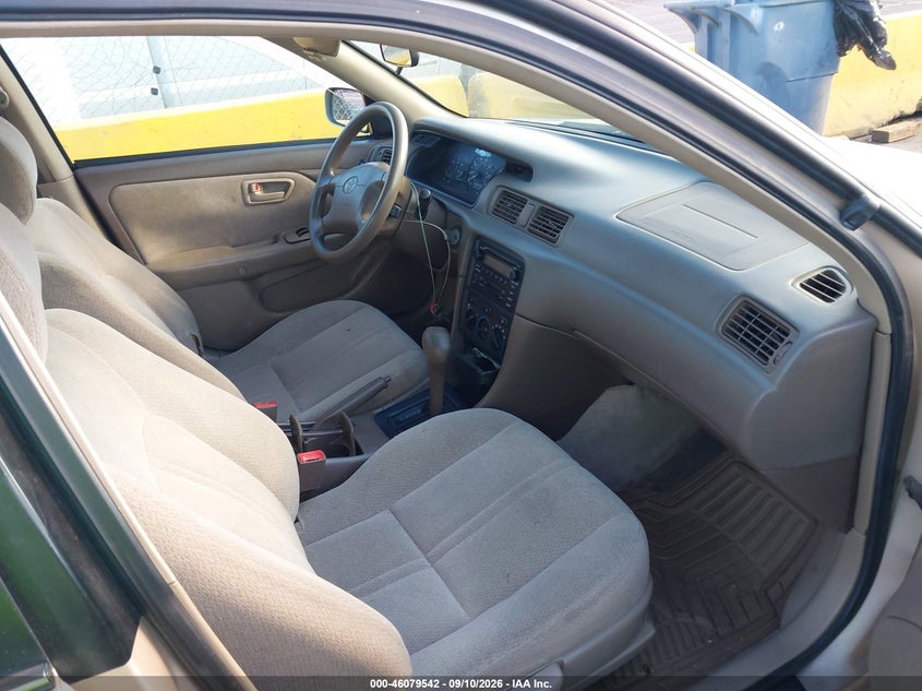 2001 TOYOTA CAMRY auction photo 5