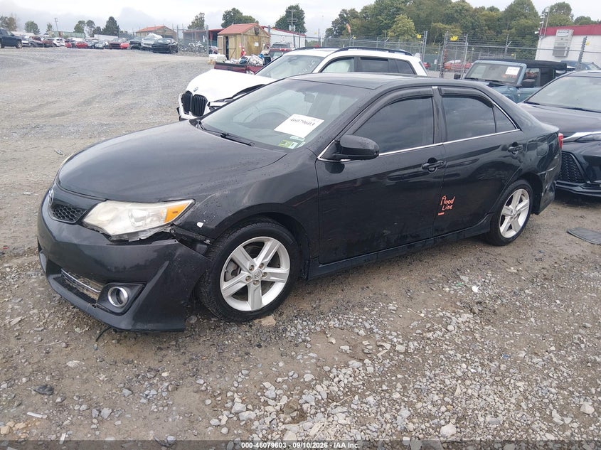 Vin: 4t1bf1fk5eu859148, lot: 46579150, toyota camry se 20142
